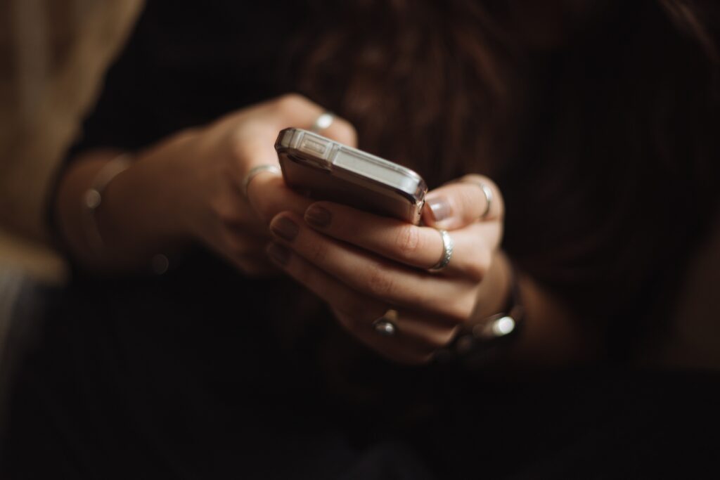Annonsetretthet hos leseren er noe du for all del vil unngå. Native advertising kan engasjere leserne i kaoset av andre uinteressante ads.